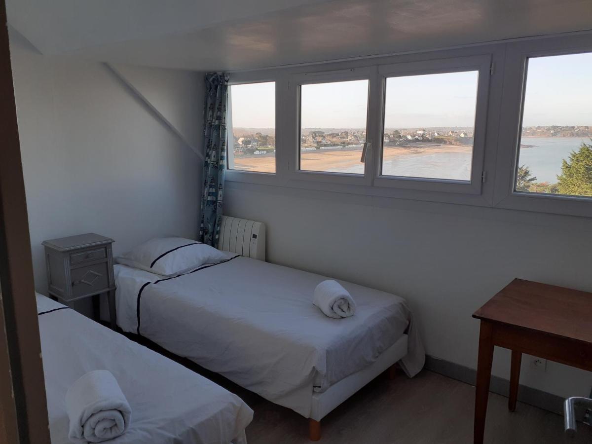 Maison vue exeptionnelle sur la mer Lancieux Extérieur photo